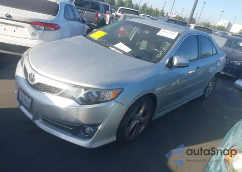 2012 Toyota Camry Se V6 z USA, uszkodzony, nr VIN 4T1BK1FK4CU001971